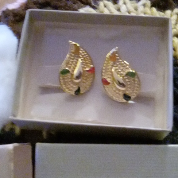 Vintage 1986 clip on earrings named paisley colors dated with sleeve and box - Picture 4 of 8